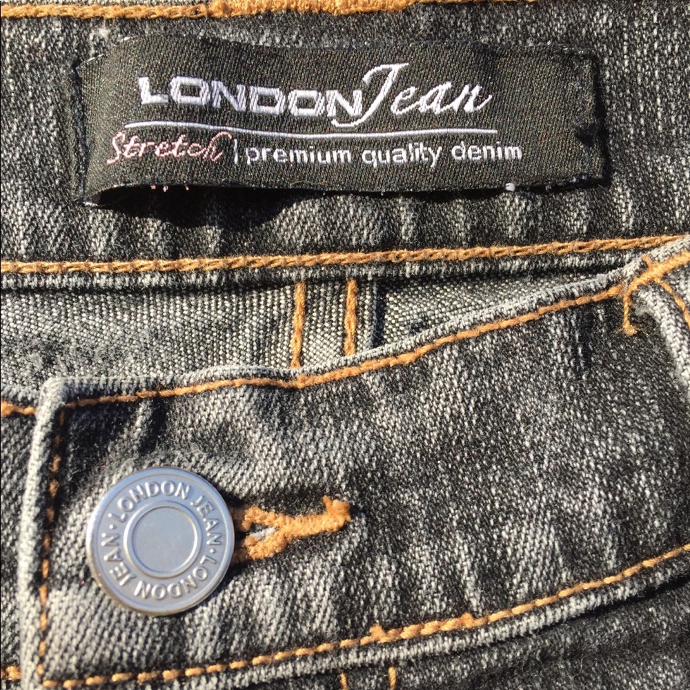 WEEKLONG SALE!!!!! VS London Jeans dark wash
